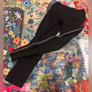 Black Zippered Women's leggings